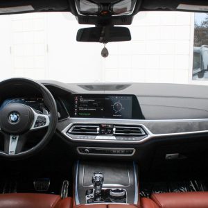 26a8a3dae7b24093af7fa33512f119cf 2022 BMW X7 M50i