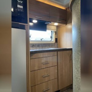 6233a84e6da58b1b77221153 2013 Winnebago VIA 25Q