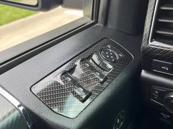 64ccf00b60094364bda94f9826b146d7 2020 Ford F150 Lariat