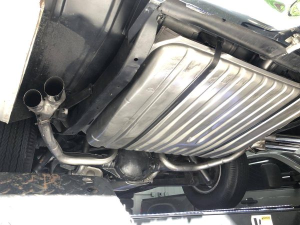 66812019-770-0@2X 1965 Pontiac GTO 389 Tri-Power Setup