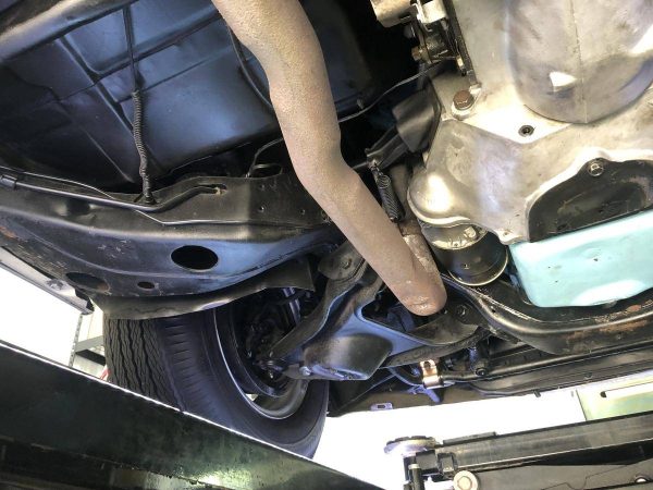 66812028-770-0@2X 1965 Pontiac GTO 389 Tri-Power Setup