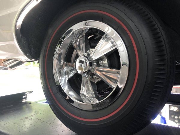 66812664-770-0@2X 1965 Pontiac GTO 389 Tri-Power Setup