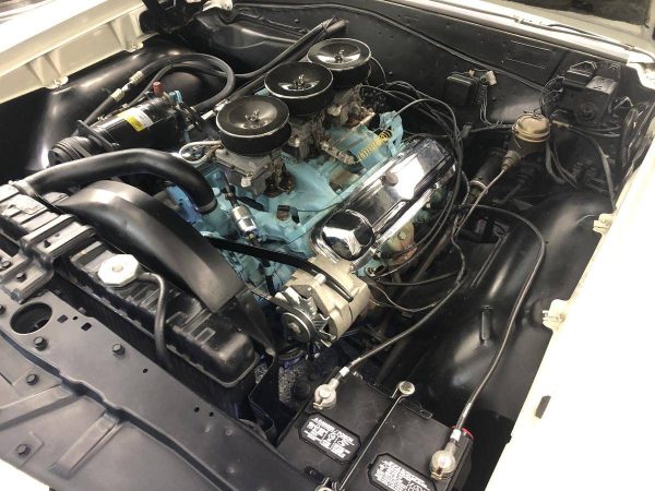 66812790-770-0@2X 1965 Pontiac GTO 389 Tri-Power Setup