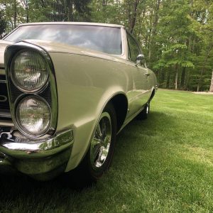66812903-770-0@2X 1965 Pontiac GTO 389 Tri-Power Setup