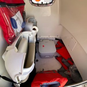 8563735_20221125125250318_1_XLARGE 2019 Boston Whaler 240 Dauntless