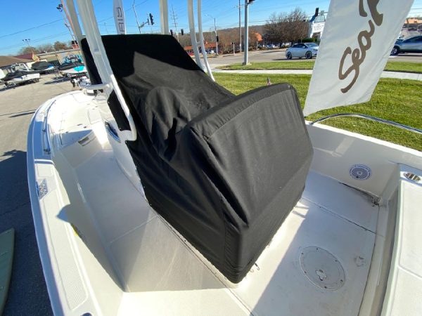8563735_20221125125257134_1_XLARGE 2019 Boston Whaler 240 Dauntless