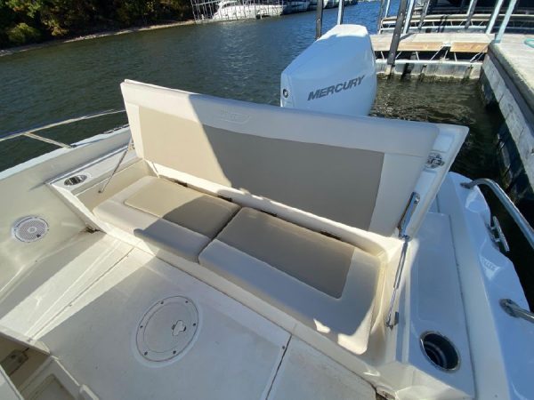 8563735_20221125125947735_1_XLARGE 2019 Boston Whaler 240 Dauntless