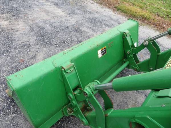 IMG_28021_-23-1.jpg 2015 John Deere 5065E
