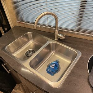 Image00034 2017 Winnebago Class C RV VIEW 24J