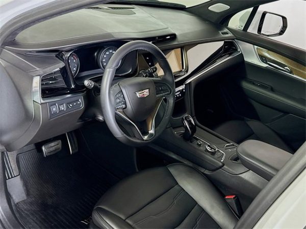 f90a3cc7a88c498f977df2d0461aa912 2022 Cadillac XT6 Sport