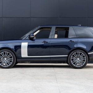 fce6af402f4a4fd797807c8912b92122 2021 Land Rover Range Rover P525 Westminster Edition