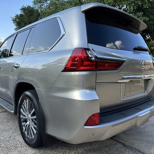 IMG_383920_ (11) 2019 Lexus LX 570