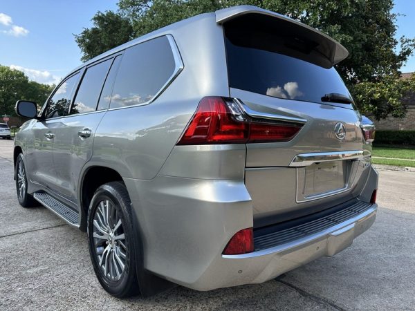 IMG_383920_ (11) 2019 Lexus LX 570