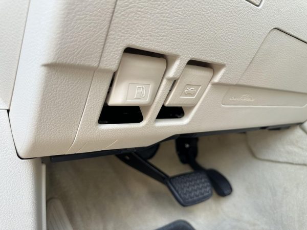 IMG_383920_ (42) 2019 Lexus LX 570