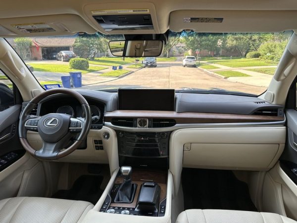 IMG_383920_ (59) 2019 Lexus LX 570