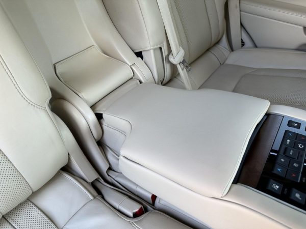 IMG_383920_ (61) 2019 Lexus LX 570