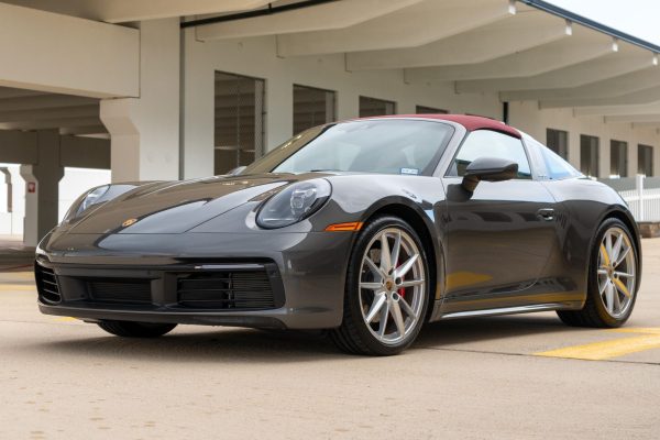 1 2023 Porsche 911 Targa 4S