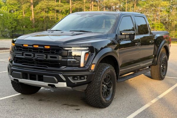 1 2024 Ford F-150 Raptor