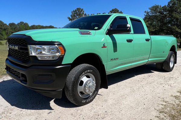 1 2022 Ram 3500 Tradesman Crew Cab 4×4