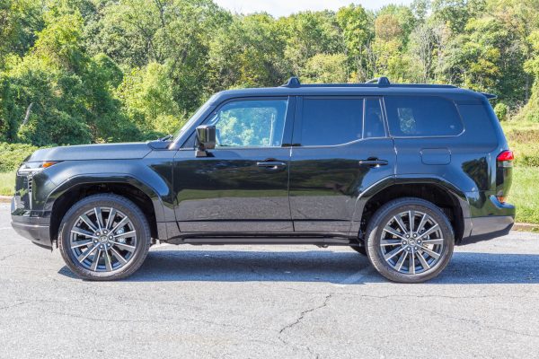 10 2024 Lexus GX 550 Luxury+