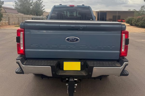 11 2023 Ford F-350 Super Duty Lariat 4×4