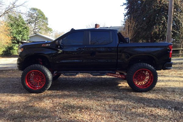 2 2022 Chevrolet Silverado 1500 LT Trail Boss 4×4