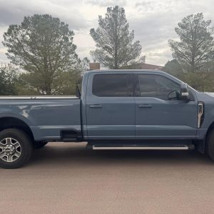2 2023 Ford F-350 Super Duty Lariat 4×4