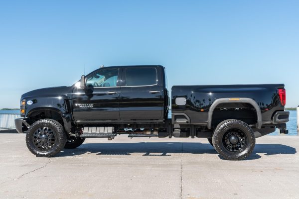 2 2022 Chevrolet Silverado 4500HD Medium Duty 4×4