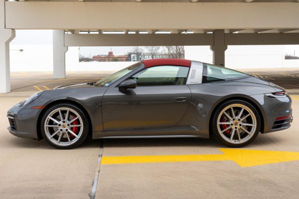 2 2023 Porsche 911 Targa 4S