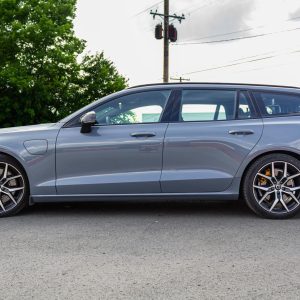 2 2023 Volvo V60 Recharge T8 Polestar Engineered