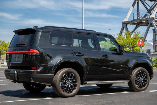 2 2024 Lexus GX 550 Premium+