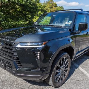 2 2024 Lexus GX 550 Luxury+