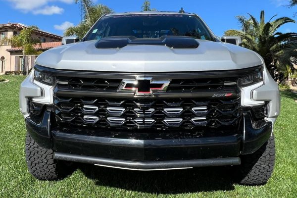 3 2023 Chevrolet Silverado 1500 ZR2 4×4