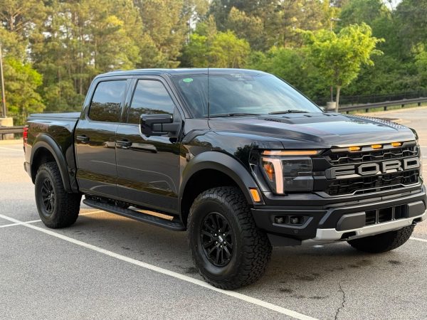 3 2024 Ford F-150 Raptor