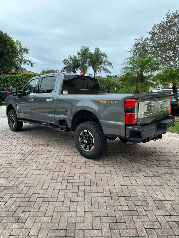 3 2024 Ford F-350 Super Duty Platinum Tremor Crew Cab 4×4