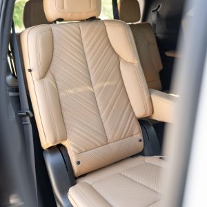 36PZ1wOy-6hIF8yi 2025 Cadillac Escalade IQ Sport 2