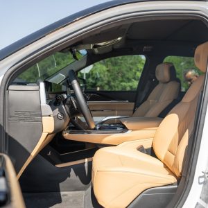 36PZ1wOy-XCJVxxq 2025 Cadillac Escalade IQ Sport 2