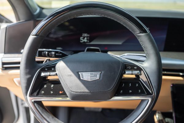 36PZ1wOy-XE4nCG3 2025 Cadillac Escalade IQ Sport 2