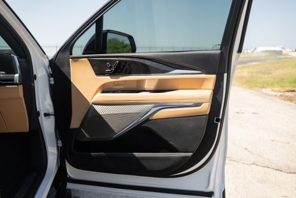 36PZ1wOy-XXorTdT 2025 Cadillac Escalade IQ Sport 2