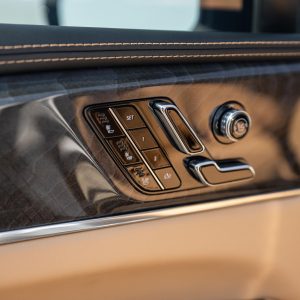 36PZ1wOy-_Ak2C_j 2025 Cadillac Escalade IQ Sport 2