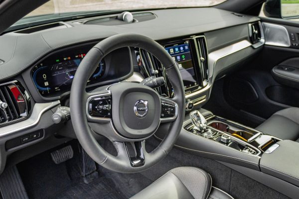 36YMoLdB-H54nhmvUn6 2023 Volvo V60 Recharge T8 Polestar Engineered