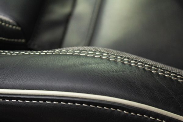 36YMoLdB-vOY32wp8lf 2023 Volvo V60 Recharge T8 Polestar Engineered