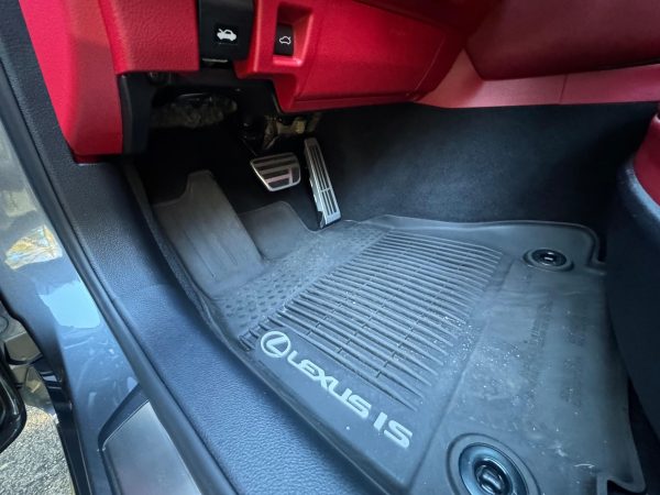 374BbYBp-5Ynm0UMNsU2 2023 Lexus IS 500 Premium