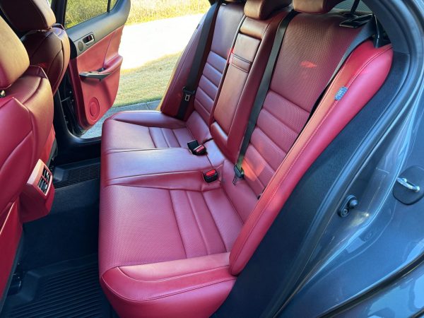 374BbYBp-U0EONUlrvb 2023 Lexus IS 500 Premium