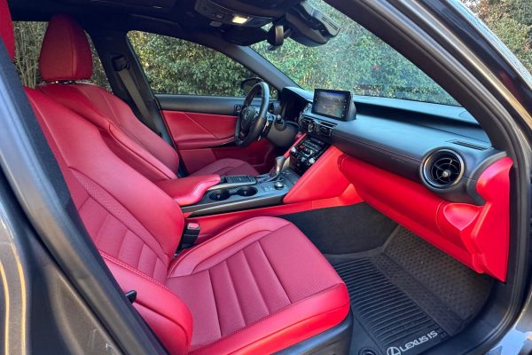 374BbYBp-lCi4Va0O1i-(edit) 2023 Lexus IS 500 Premium