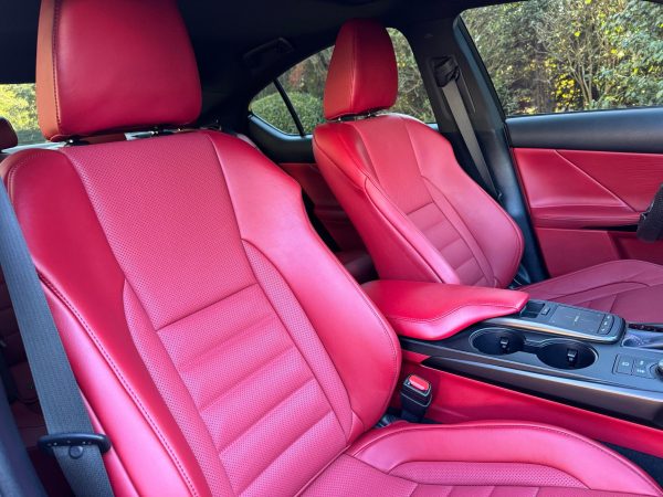 374BbYBp-ygrNxtWr4L 2023 Lexus IS 500 Premium