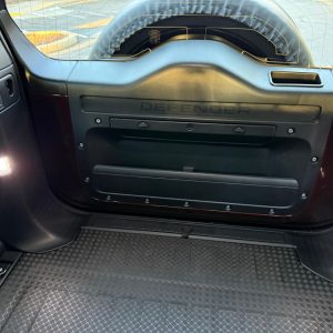 2025 Land Rover Defender 110 P400 Sedona Edition