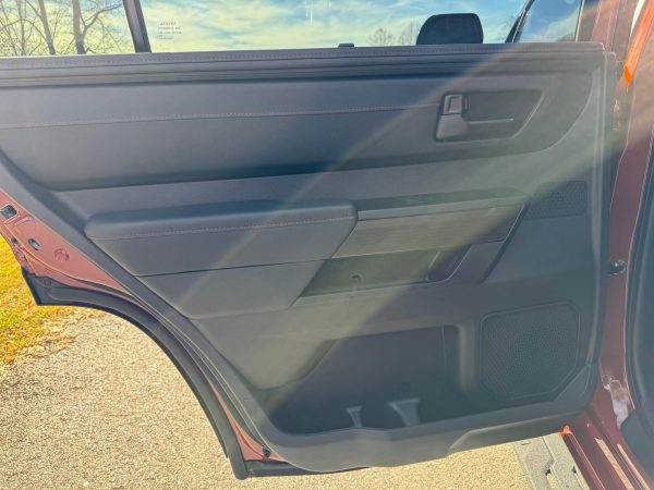 3LjOPA2Y-1SX0wk23mMl 2024 Toyota Sequoia TRD Pro