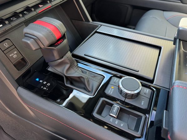 3LjOPA2Y-fLYxli3Yodl 2024 Toyota Sequoia TRD Pro