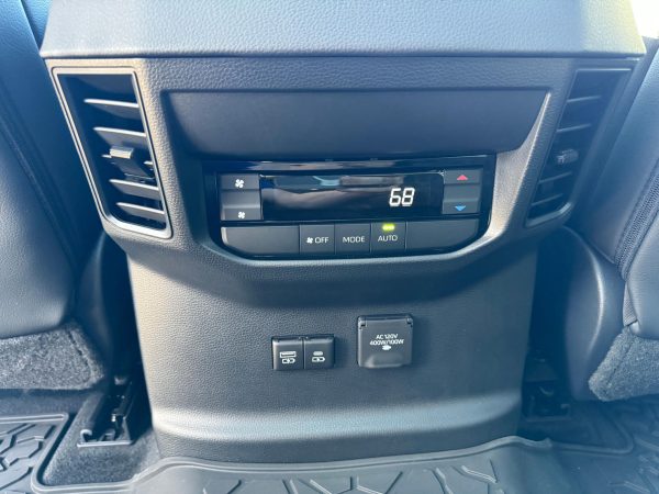 3LjOPA2Y-fvS40R7dlxP 2024 Toyota Sequoia TRD Pro